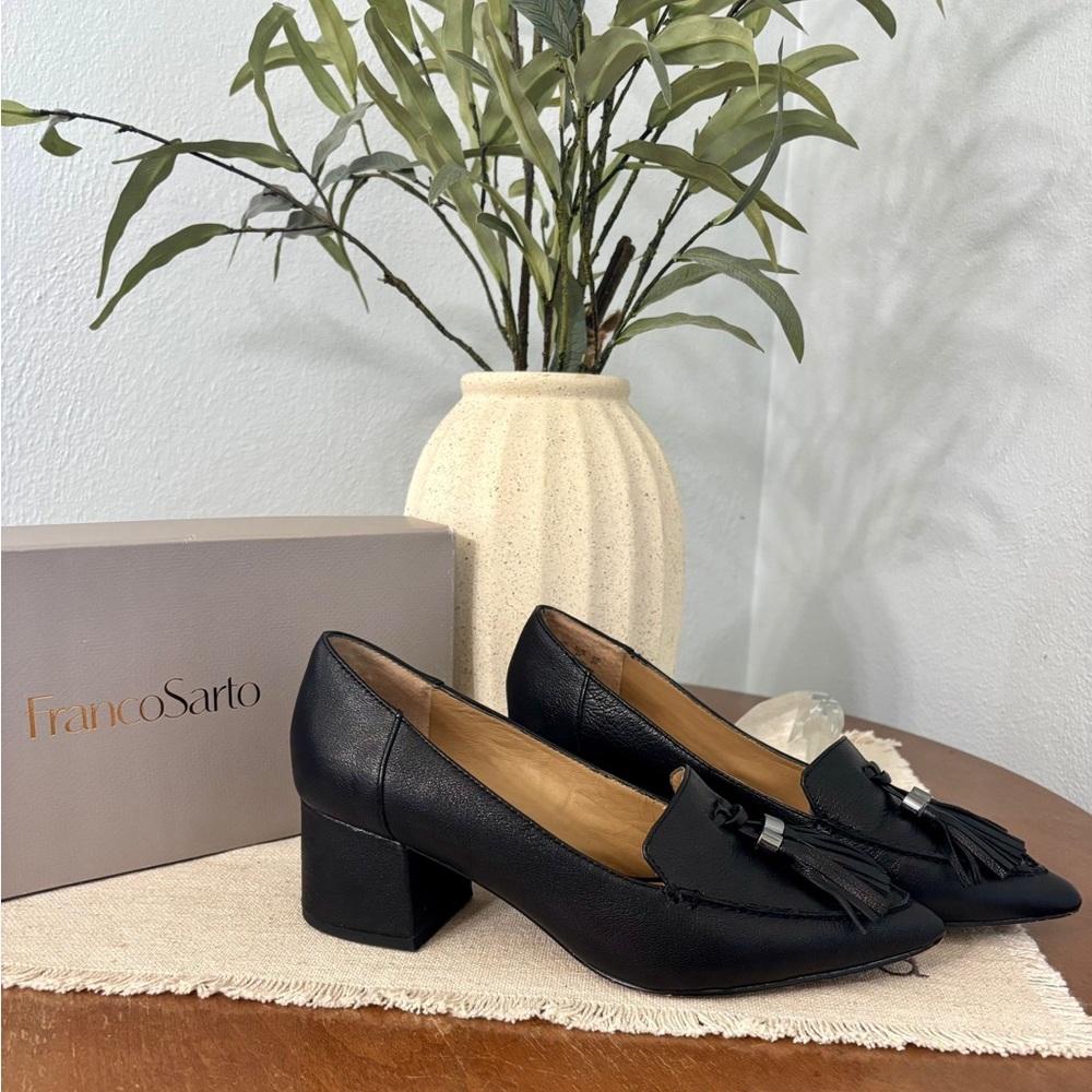 FRANCO SARTO crane pump Black shoes for Women (size 7)